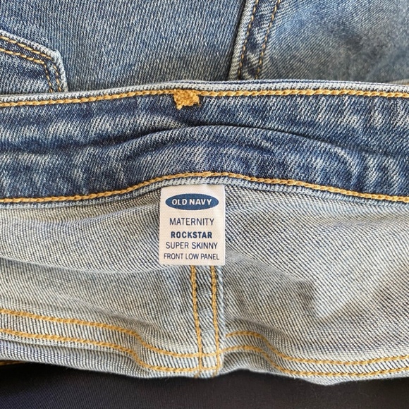 Old Navy Distressed Maternity Jeans Size 14 Rockerstar Super Skinny - Picture 6 of 6